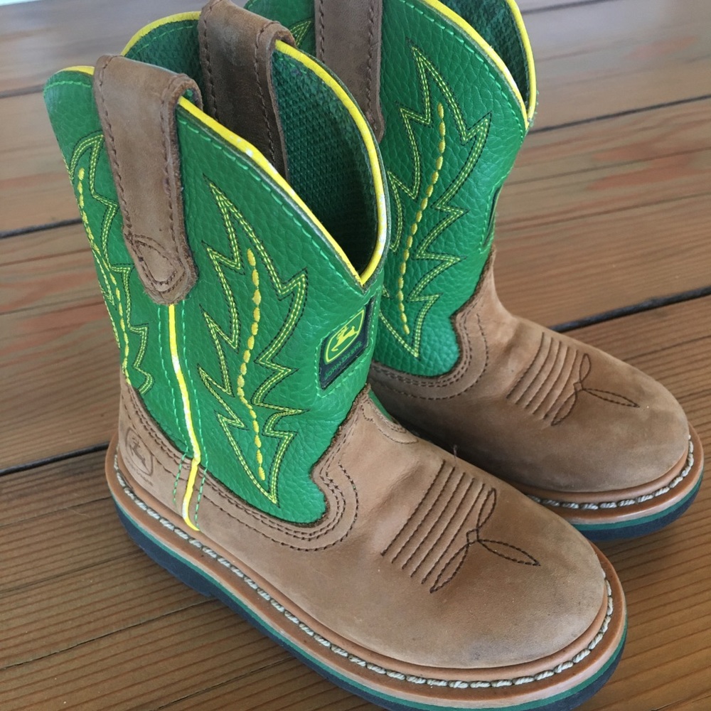 Excellent Condition John Deere Kids Boots Size 9.5